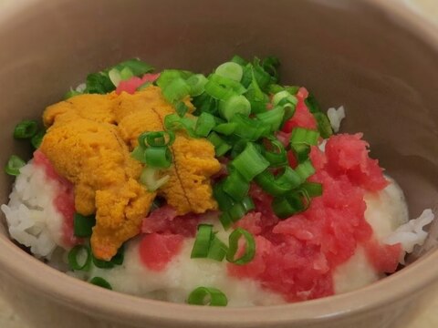 長芋たっぷり海鮮丼